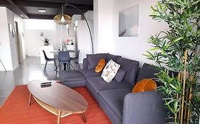 Loft con terraza y urbanización con piscina cubierta y SPA
